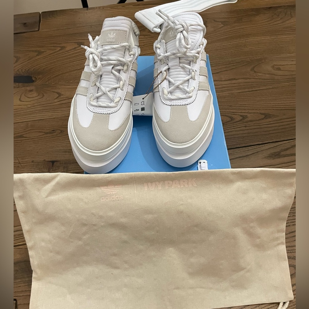 Adidas Ivy Park, brand new 🏷️ and dust bag